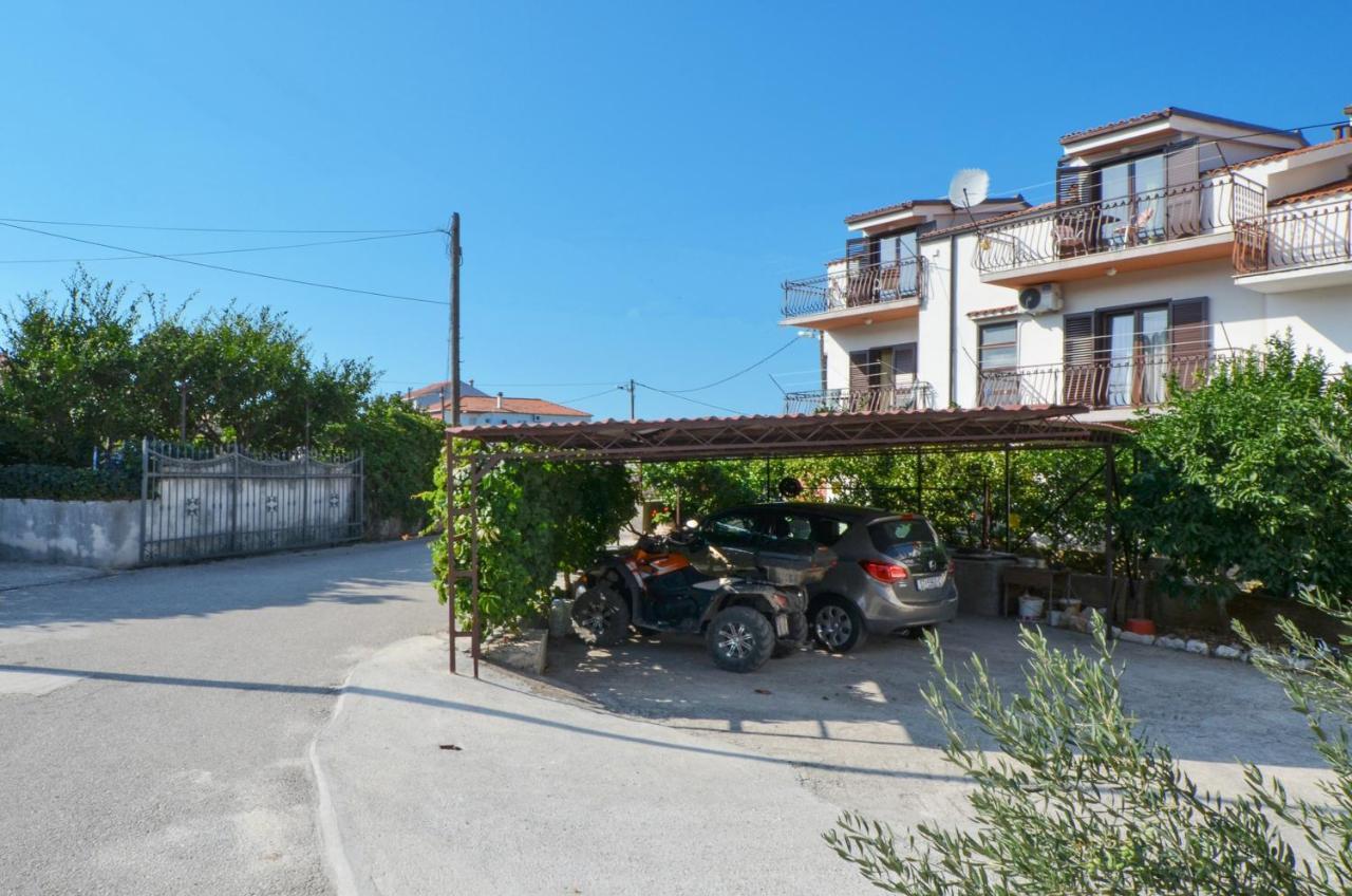 Apartments By The Sea Slatine, Ciovo - 12176 Екстериор снимка