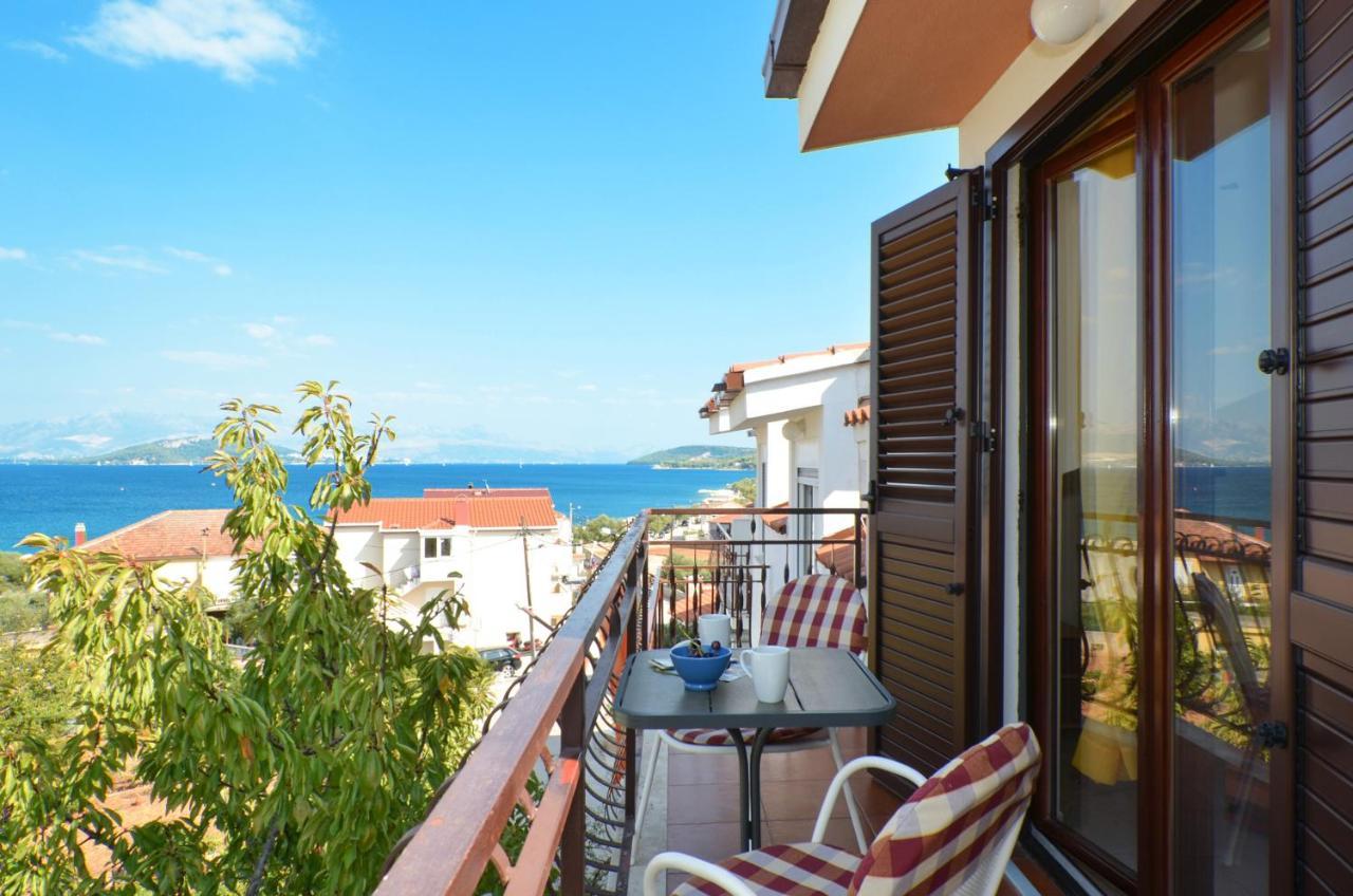Apartments By The Sea Slatine, Ciovo - 12176 Екстериор снимка