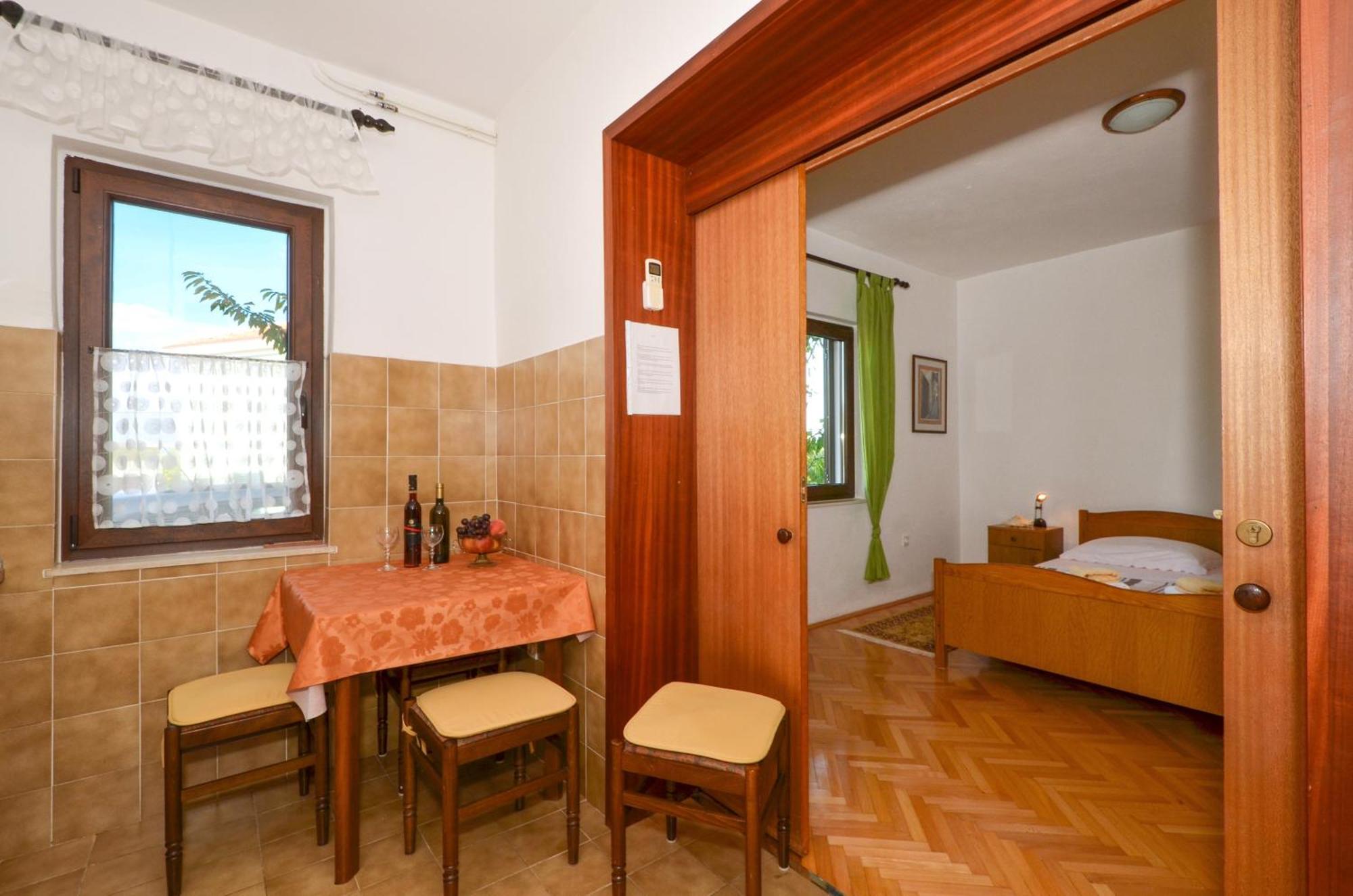 Apartments By The Sea Slatine, Ciovo - 12176 Стая снимка
