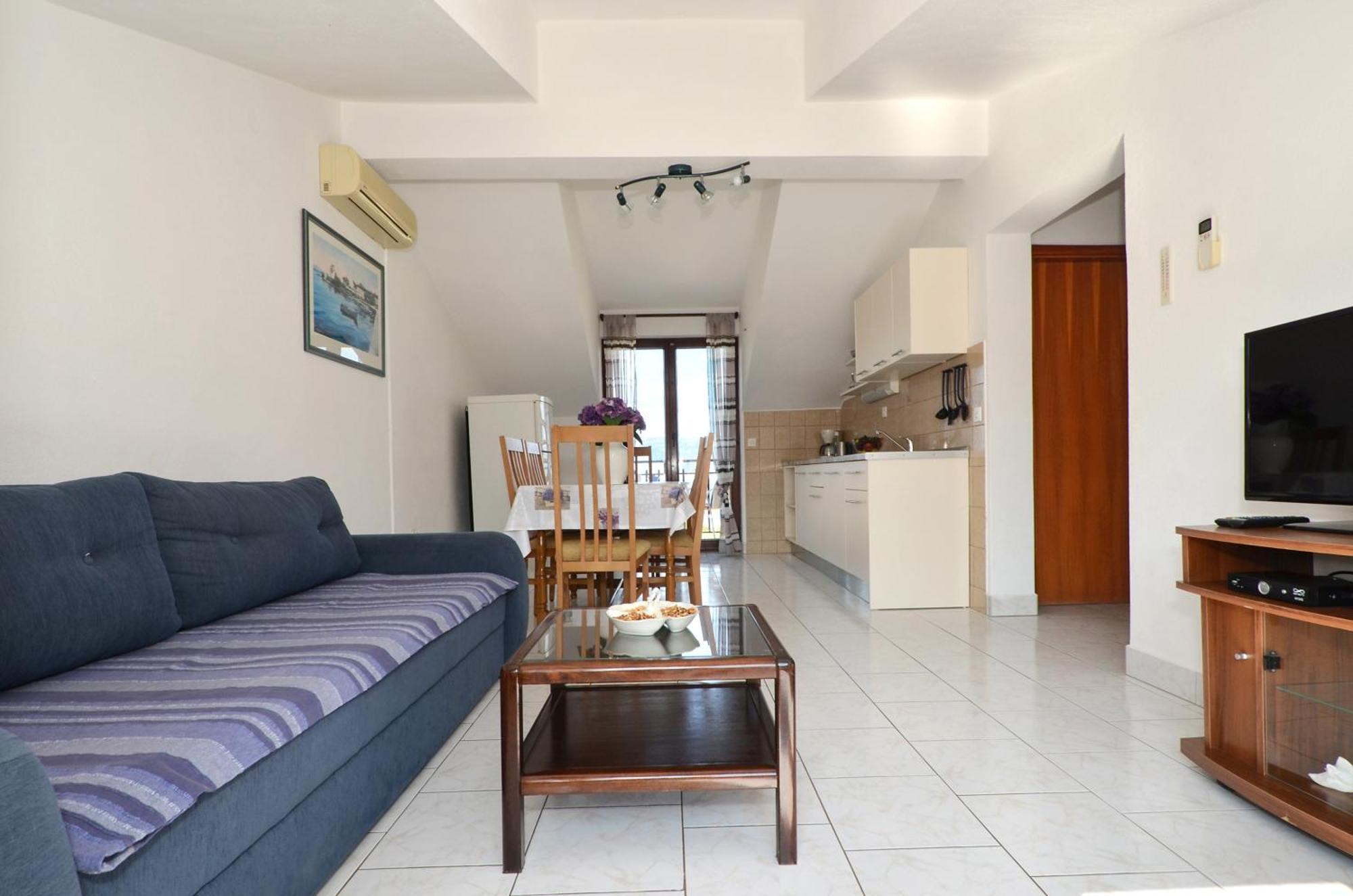 Apartments By The Sea Slatine, Ciovo - 12176 Стая снимка